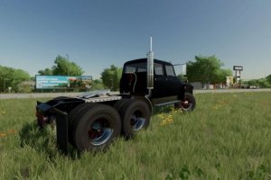 International Loadstar 4 Door Semi Truck 2