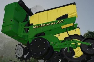 John Deere 1720 12 row 36 stack-fold 3