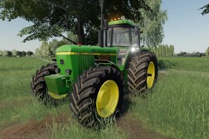 John Deere 4450 2