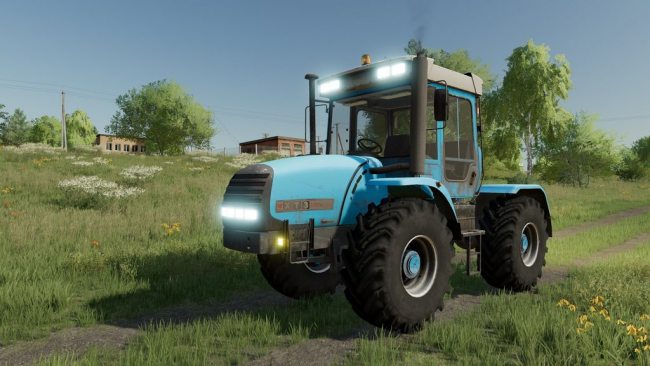 ХТЗ-17022