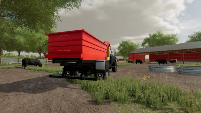 Kelly Ryan Feed-R-Wagon