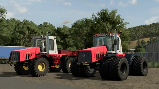 Kirovets K-744 R2